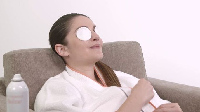 Soothing compresses for the eyes help restore vision